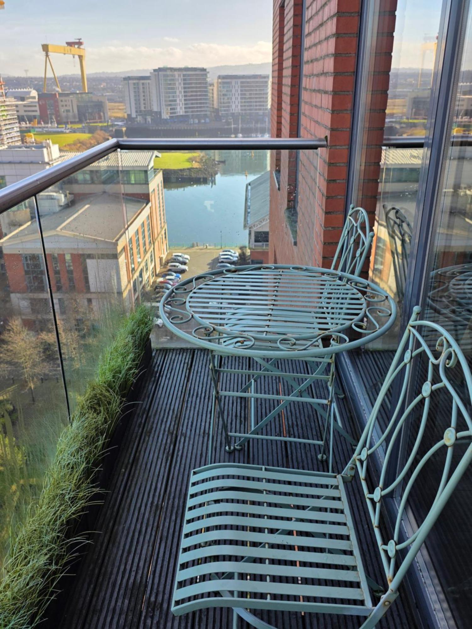 Sailortown Stays - 4 Star Luxury Apartment Belfast Exterior foto